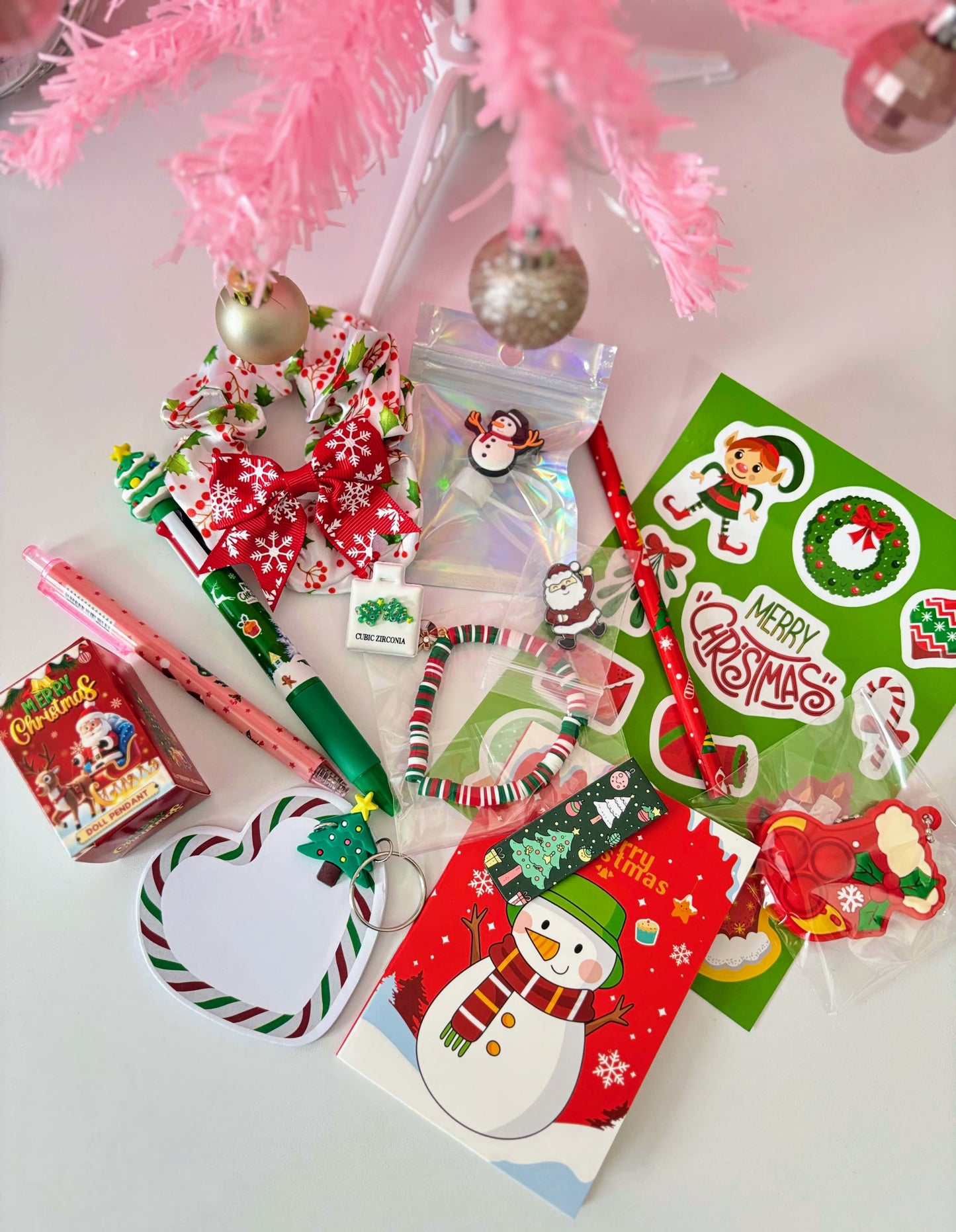 Christmas Mystery Box – 15 Stocking Stuffers Gift-Ready Hazel Scoops